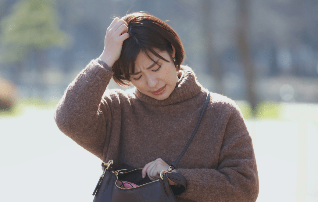 友達との待ち合わせでスマホを忘れた様子